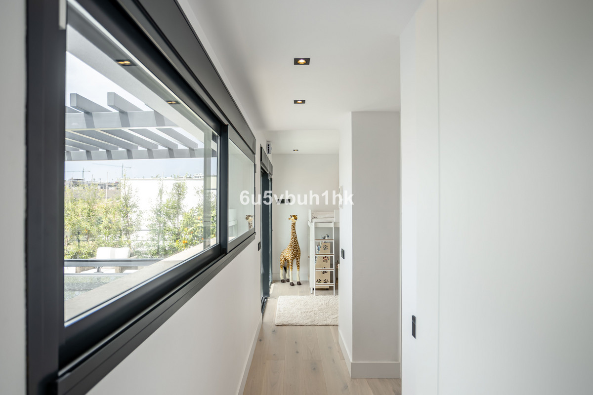 37-1d70d218e897435ff17cdff8e99bb5bf-11