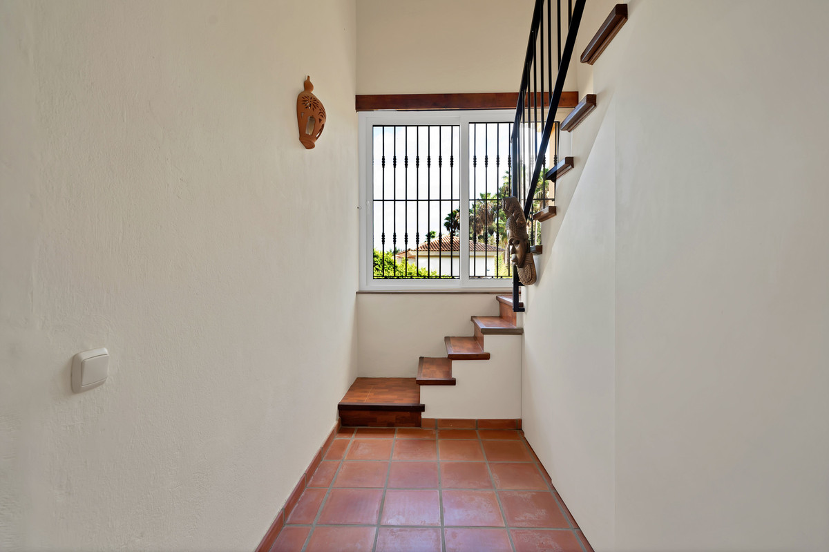 38-9b9a71c4c46e127e5c6f91a74b158396-22