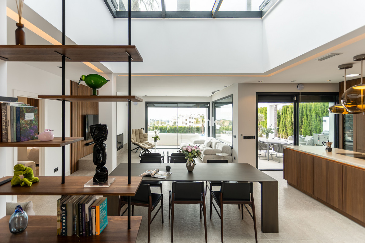 4-c23c0f86247804fa50226aecd8b0b2c8-25