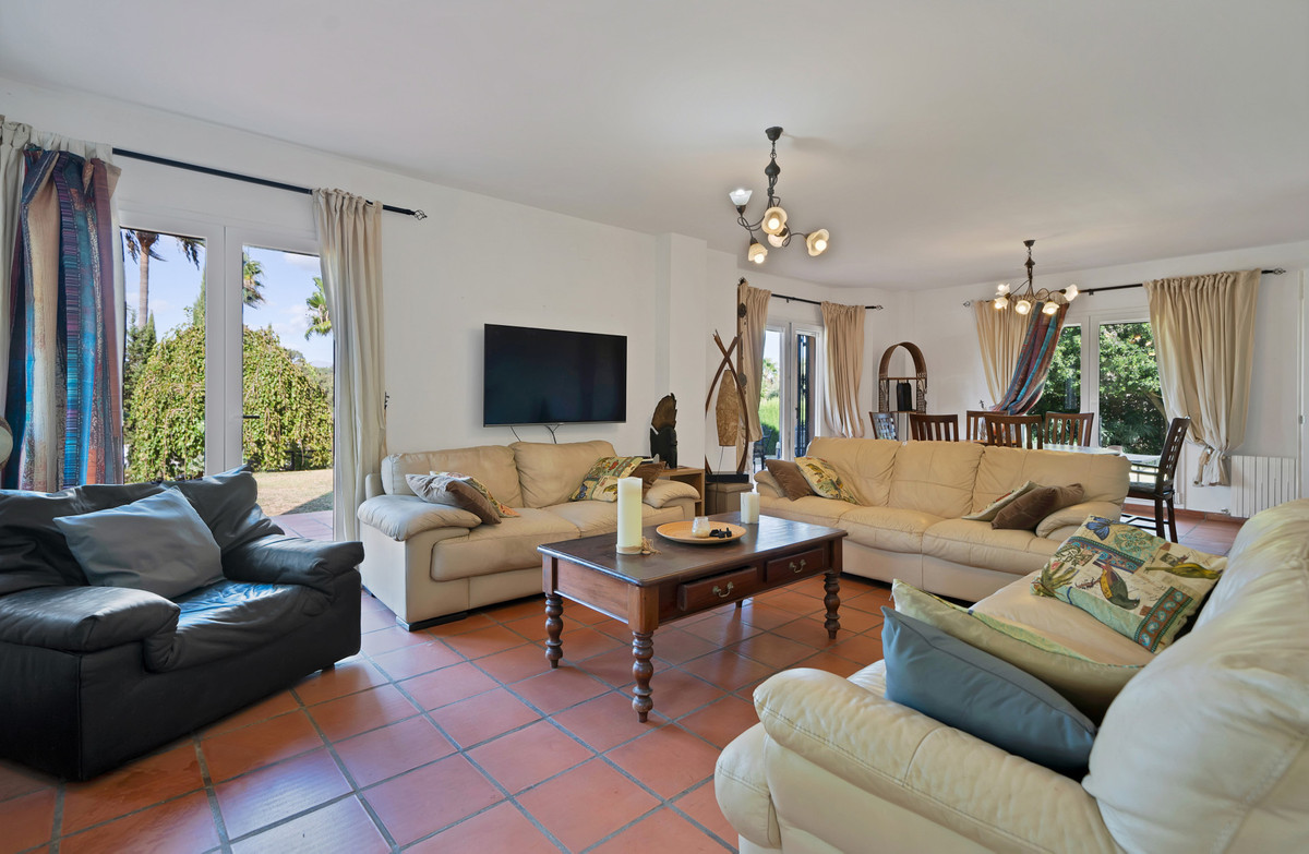 4-c23c0f86247804fa50226aecd8b0b2c8-72