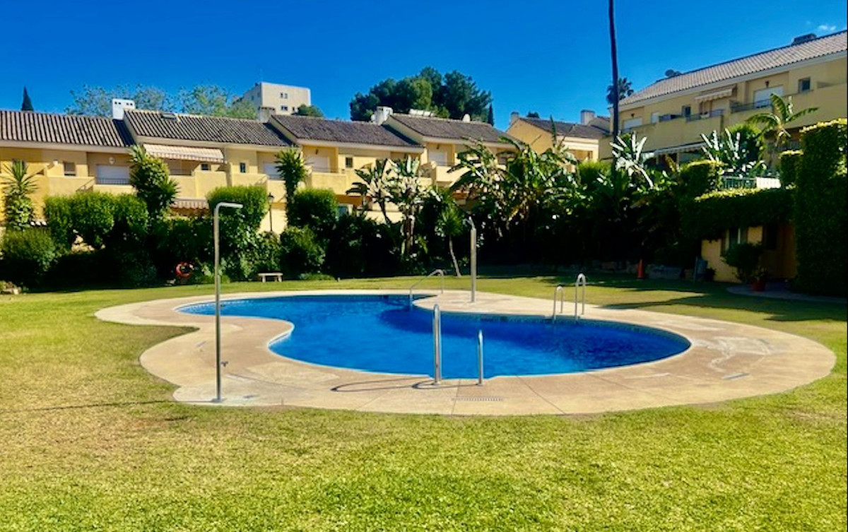 4-c23c0f86247804fa50226aecd8b0b2c8-73