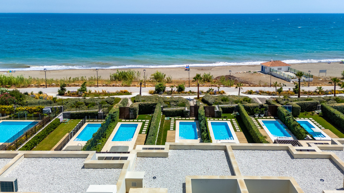 40-f31507287178c6a03c2c34ff88cc832c-12