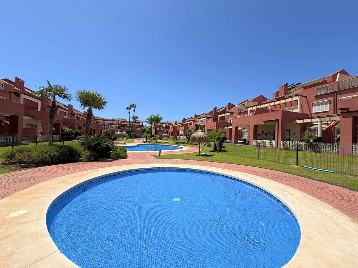 40-f31507287178c6a03c2c34ff88cc832c-14