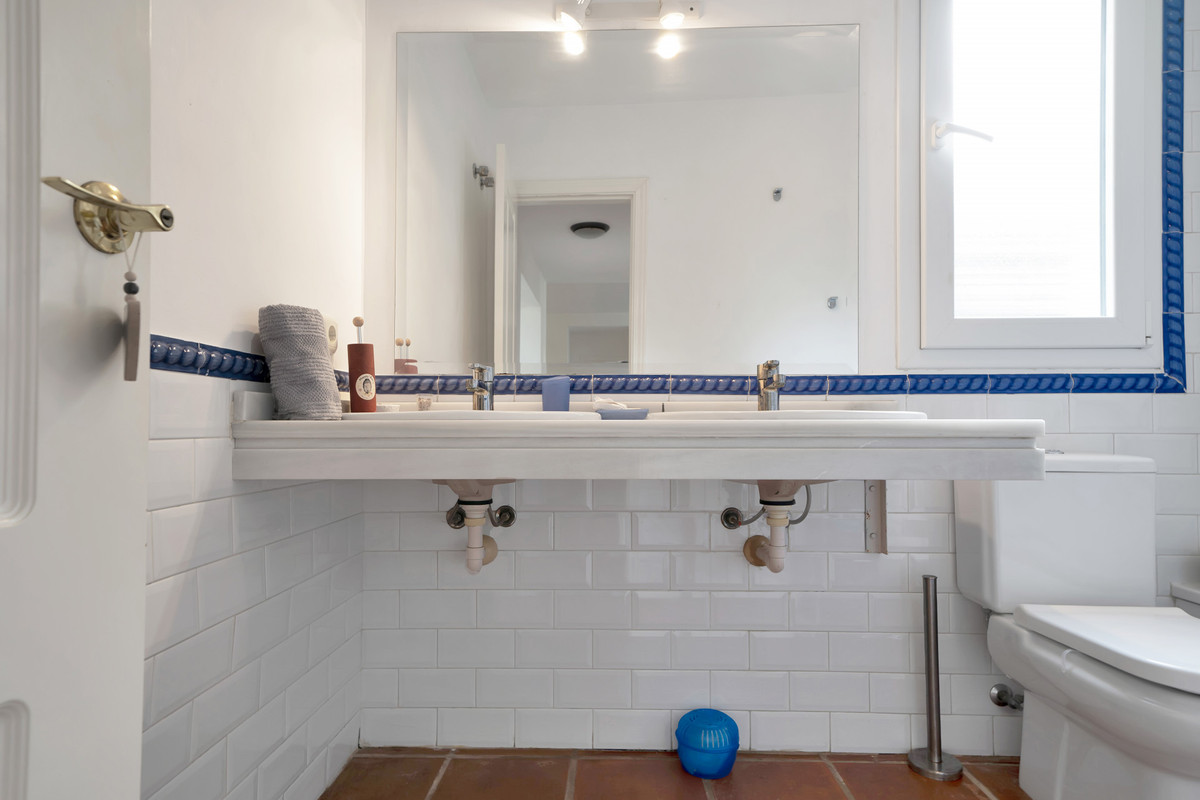 42-3aa90f523689fc5a59d5d37badfe1b6f-19