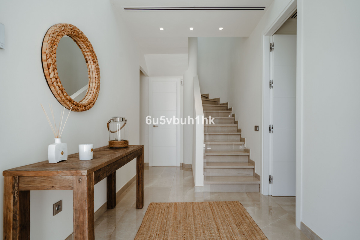 43-a8f5d713bac48f35147f2e8bcee96193-6