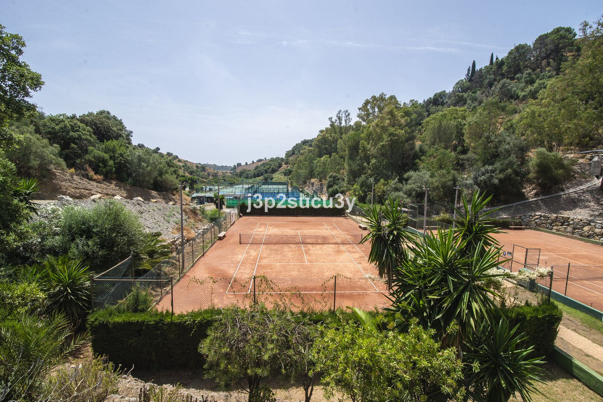 44-a9b00fef606e1a421f9431575315bbcb-16