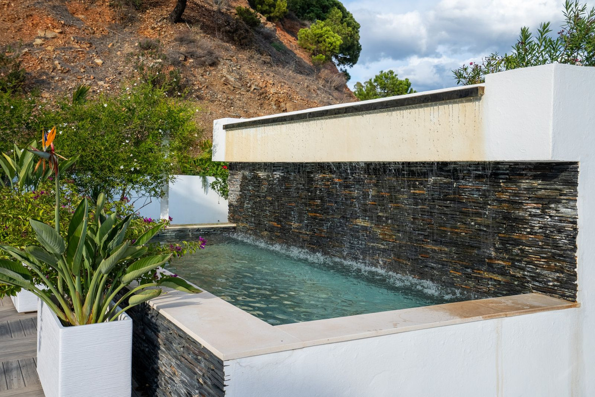 6-241328e1bcc9c0d8ce1222beb6c967a8-39