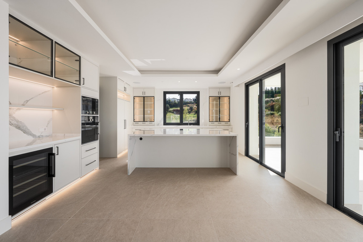 7-aa4cc561180b369757c0bb4af9886cd3-34