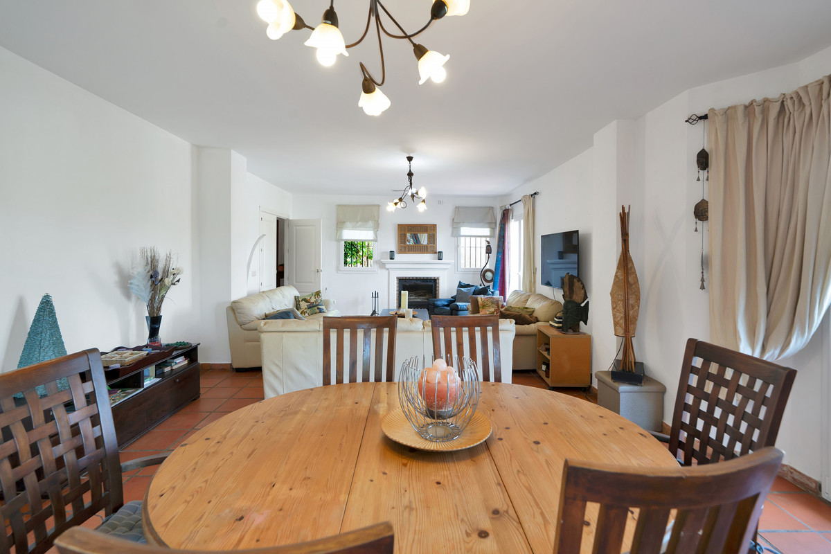 7-aa4cc561180b369757c0bb4af9886cd3-69