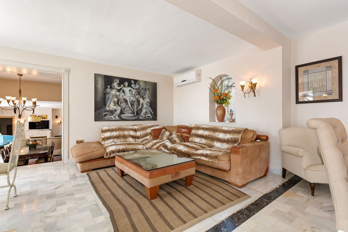 8-e64a9055bba3e77ac8aca3b893cdf826-41