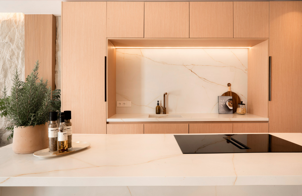 8-e64a9055bba3e77ac8aca3b893cdf826-53