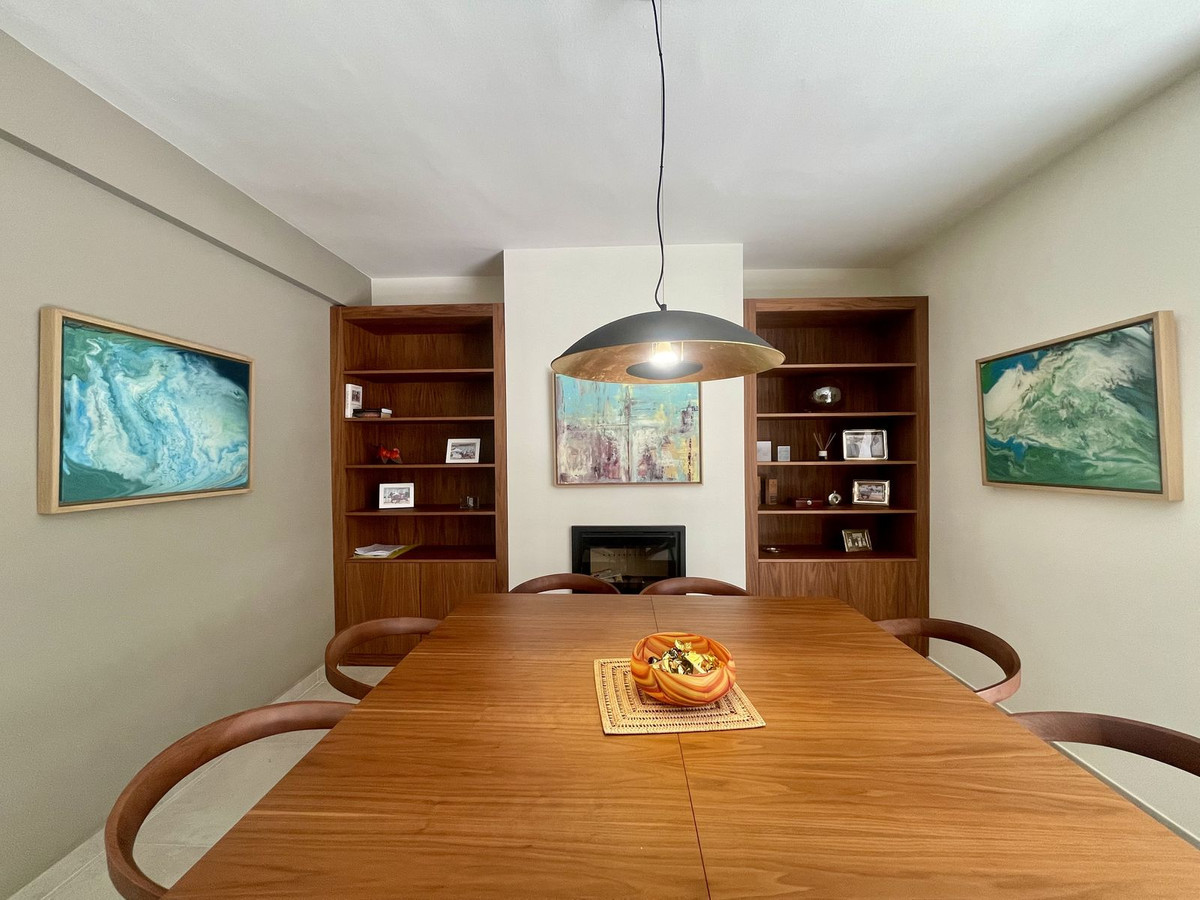 11-20939a0134ad724a8cb2a801094d15a4-2