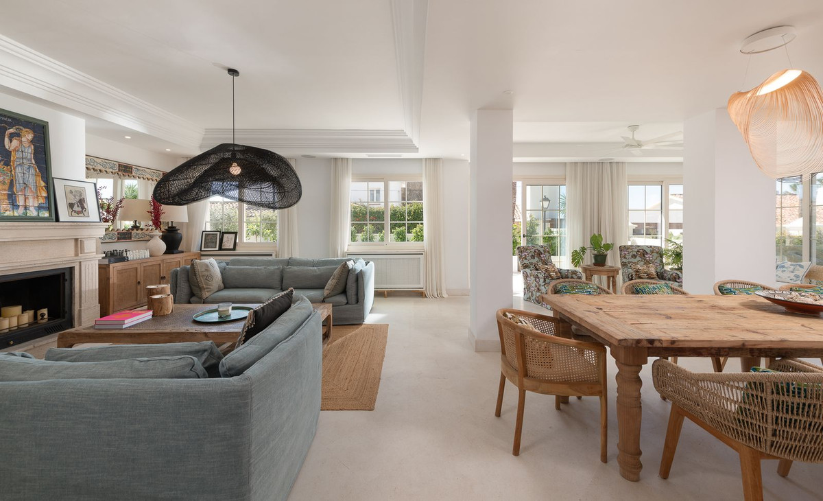 15-11d12f2f454f2f5e9b981fdd8b901d51