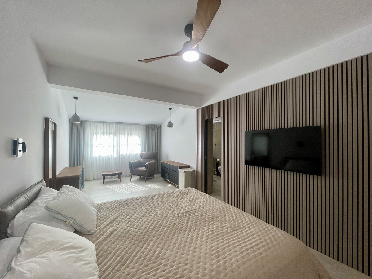 24-613bbc26f32d7013d348ef202dd30a43-1