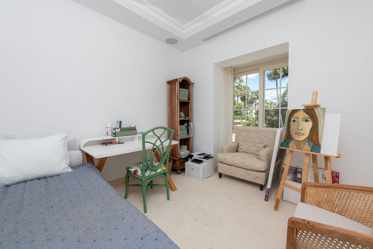 24-613bbc26f32d7013d348ef202dd30a43