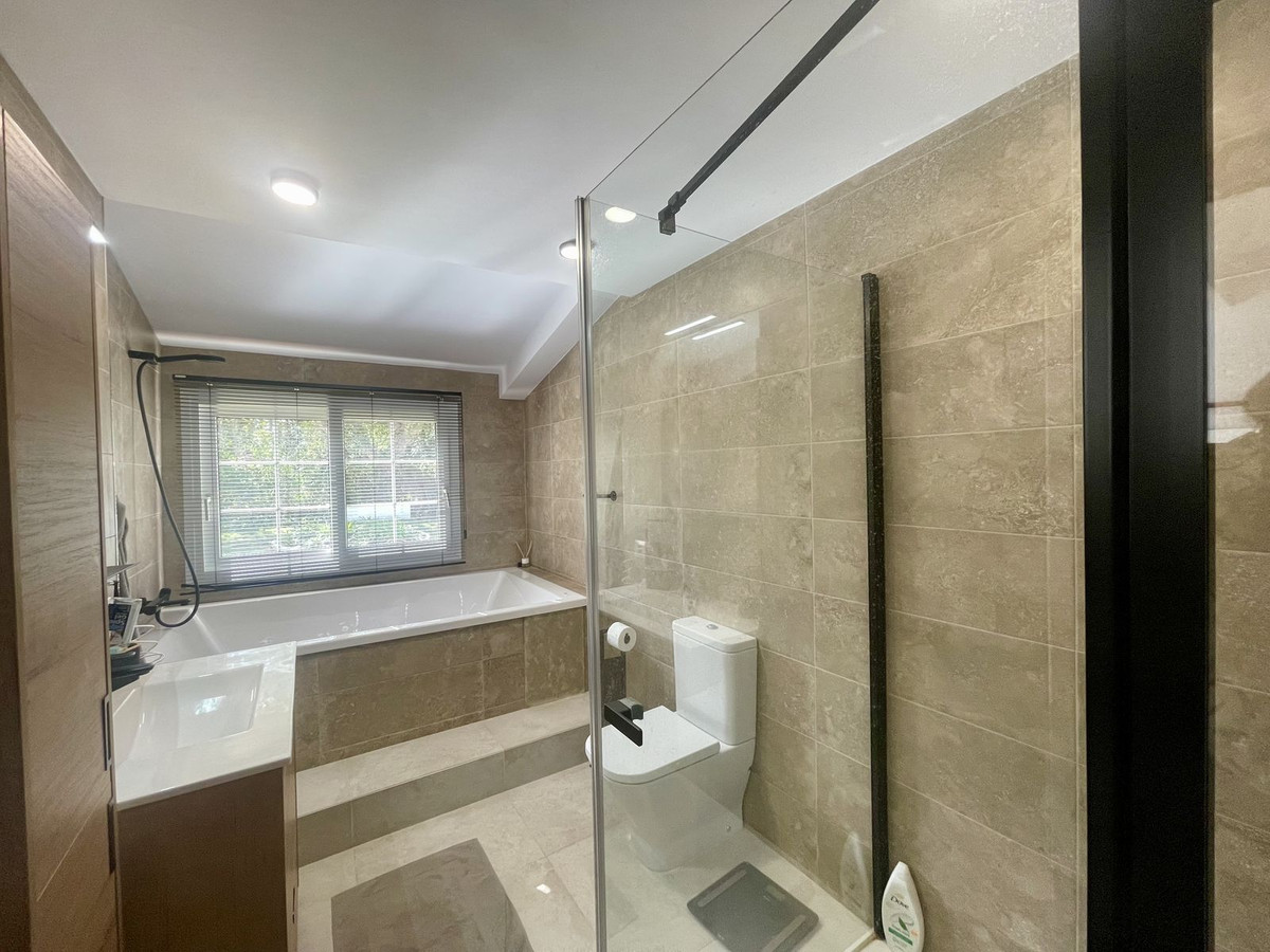 26-c684a62c9f160a1f90904dd925da0645-1