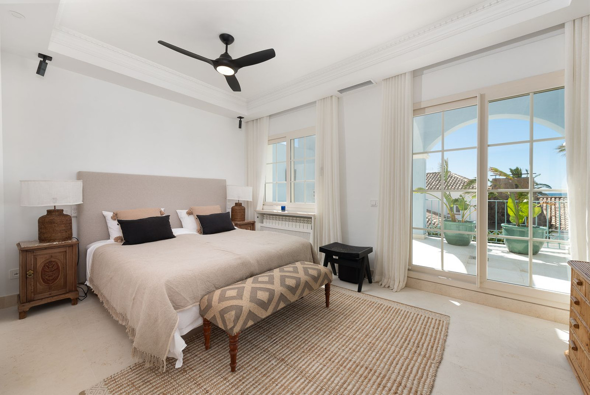 26-c684a62c9f160a1f90904dd925da0645