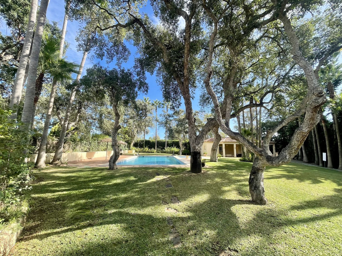 35-53608d01401493ba18e3704836160563-1