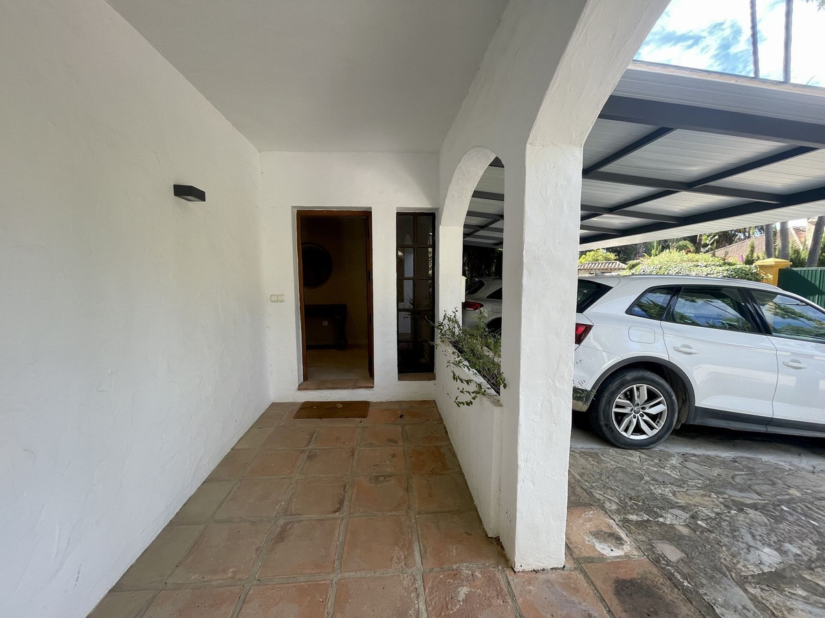 38-9b9a71c4c46e127e5c6f91a74b158396-1