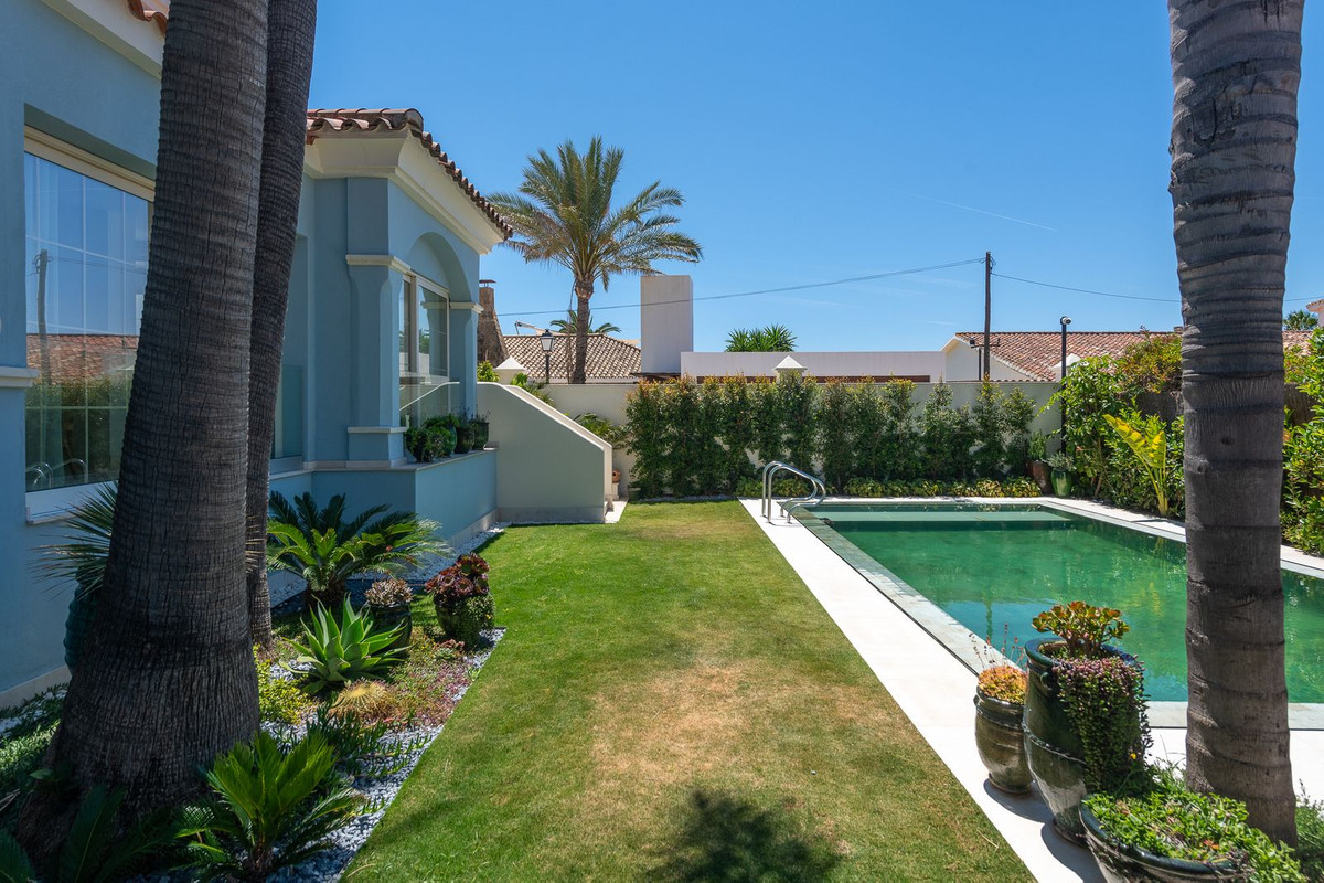 39-a493fe9149752455d4aa759b42ca0ea1