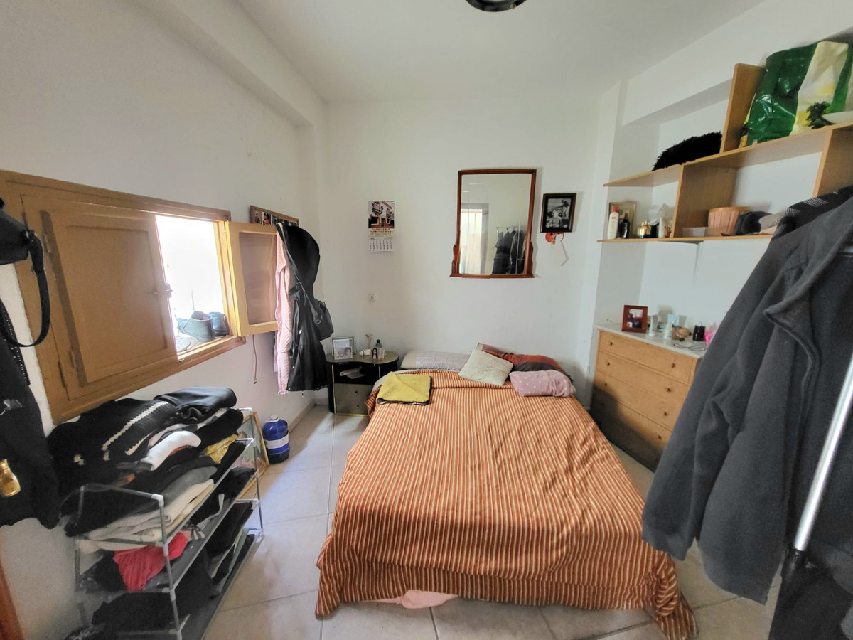 9-467d0cee5b725f3ef65f102a0c2e69c0-1